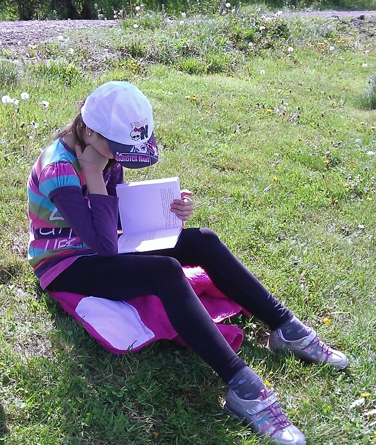 Floarea Popestiului 21 aprilie 2014 - Imbinam utilul cu placutul 